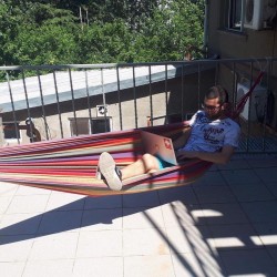 ფერადი ჰამაკი 2 კაციანი ფერადი ჰამაკი 2 კაციანი